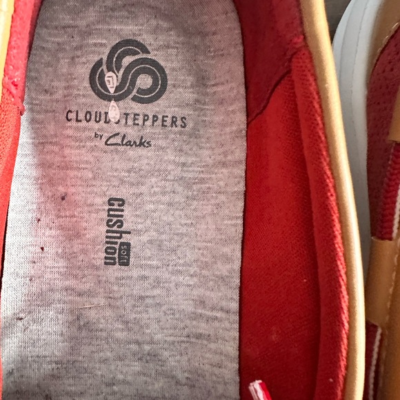 Clarks women’s loafers. Size 9.5 - Picture 3 of 11